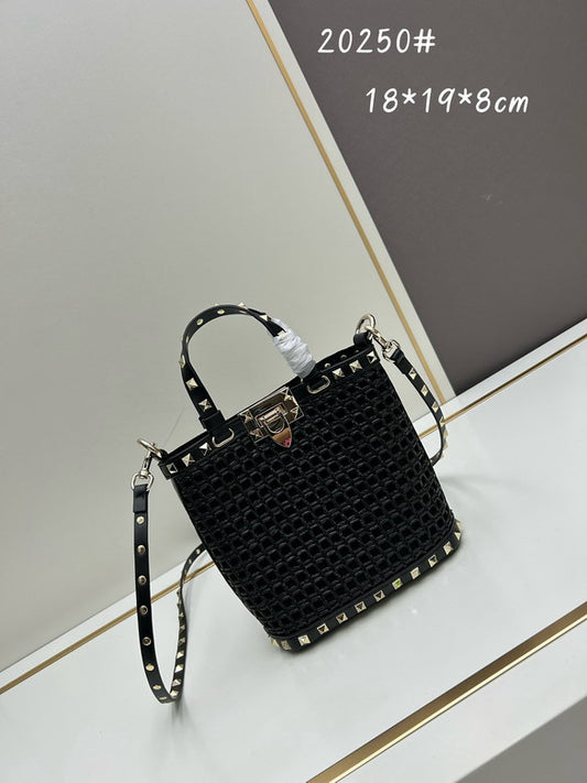 Val Rockstud Woven Bag