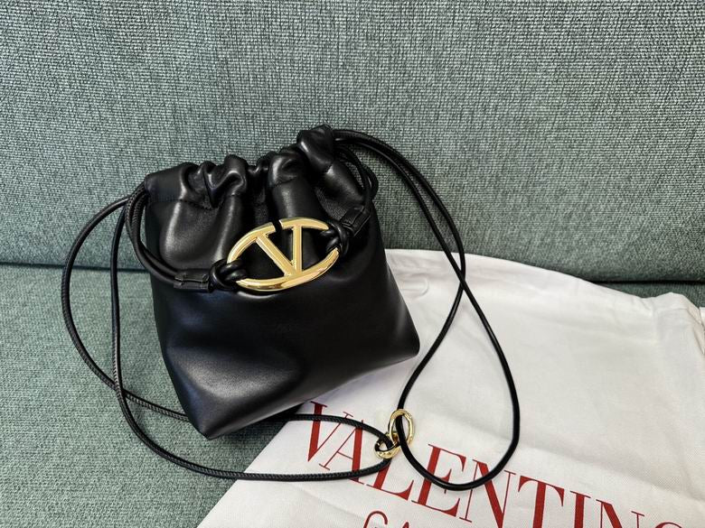 Val Scrunch Bucket Bag