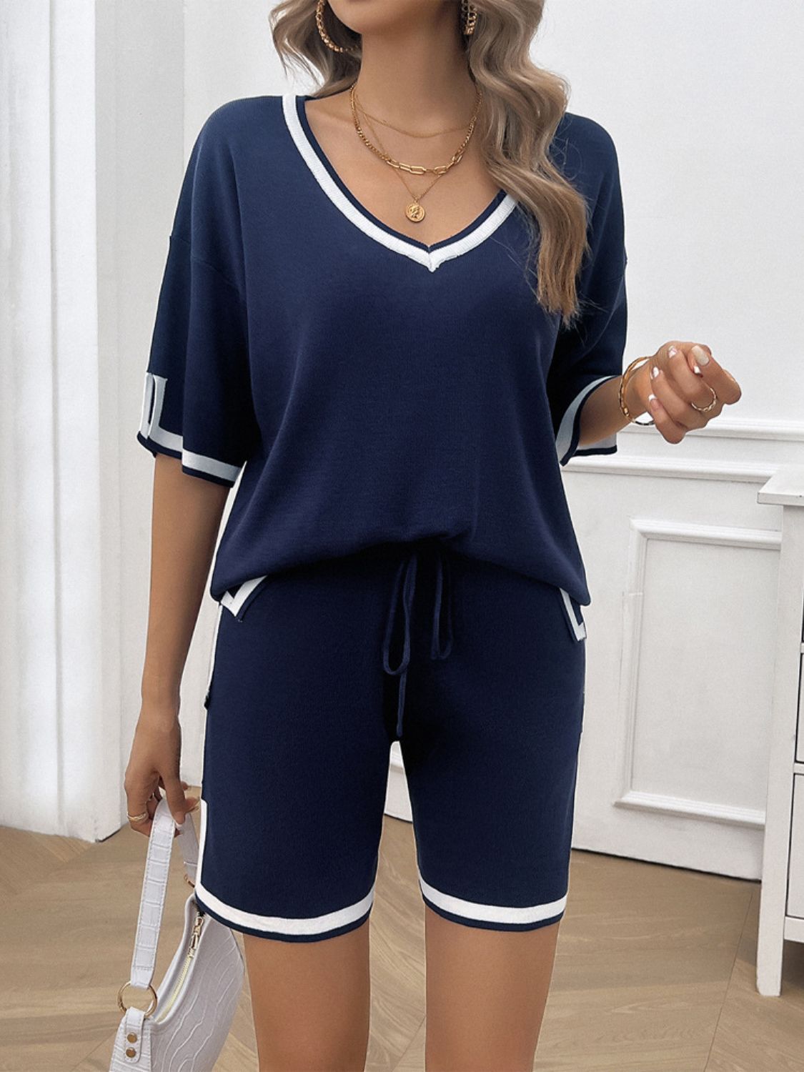 Contrast Trim V-Neck Top and Shorts Set