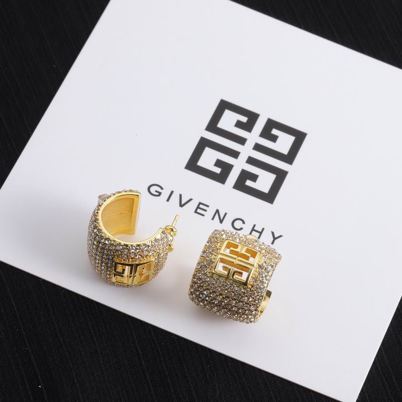 Giv Signature Earrings