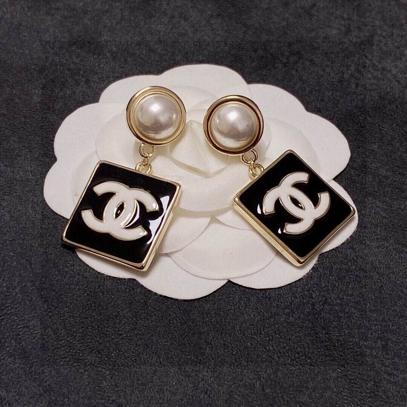 Chacha Pearl Box Drop Earrings