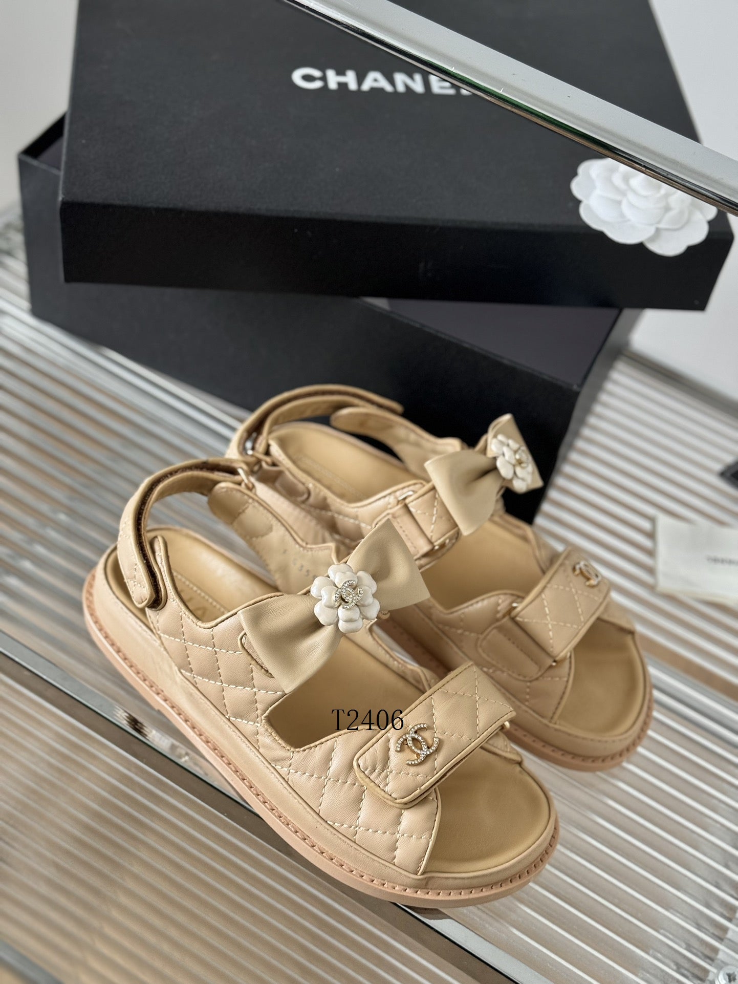 Chacha Bow Quilted Sandal