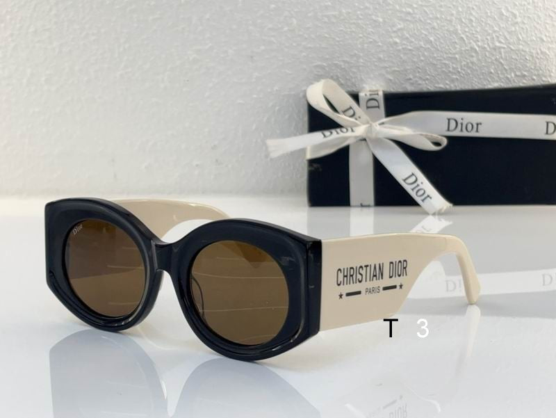 CD Thick Round Sunglasses