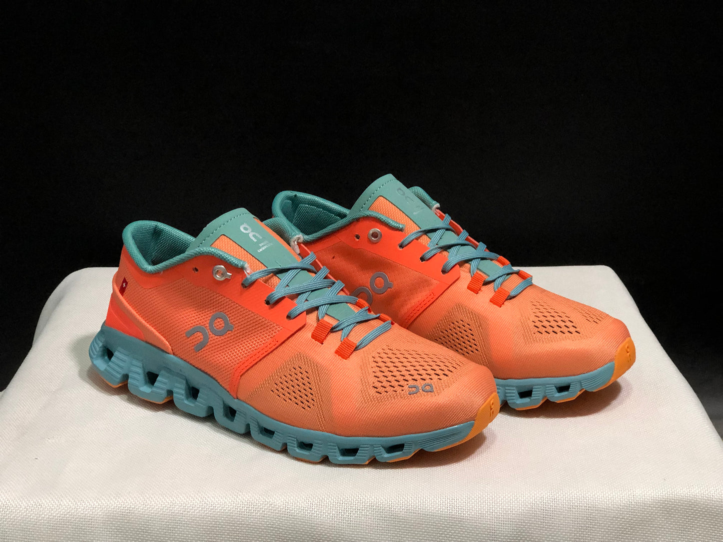 O Cloud Orange Sneaker