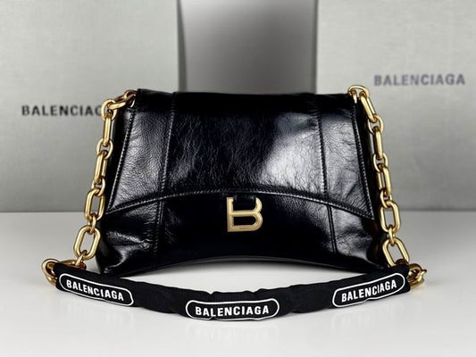 Balance Black Classic Handbag