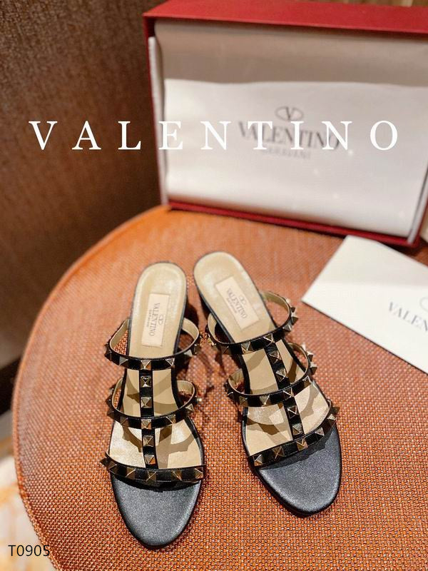 VAL Strappy Sandal