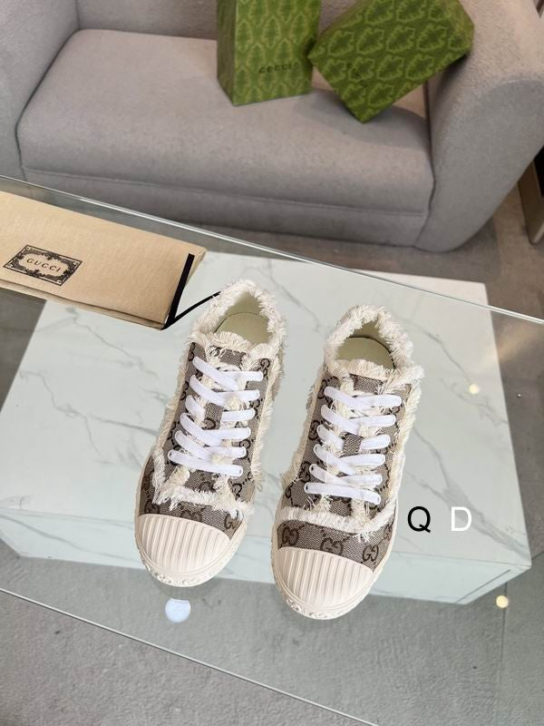 GUC Distressed Sneaker