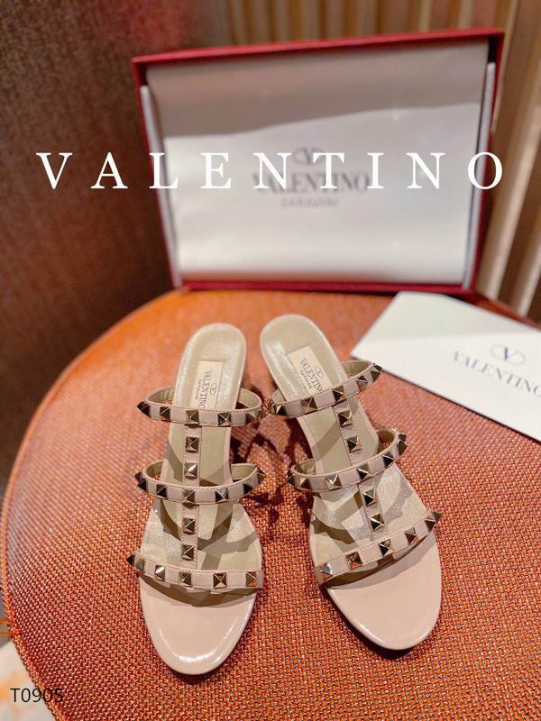 VAL Strappy Sandal