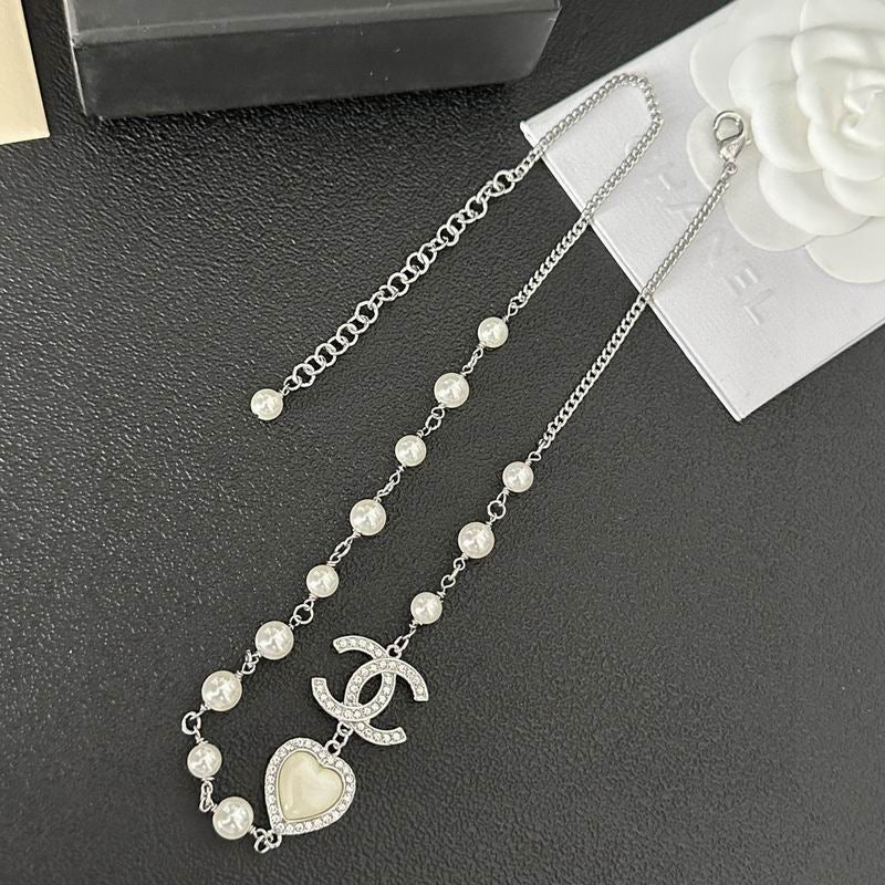 Chacha Pearl Heart Necklace