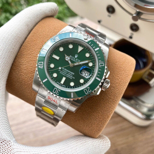 Green Submariner Rolly Silver Watch